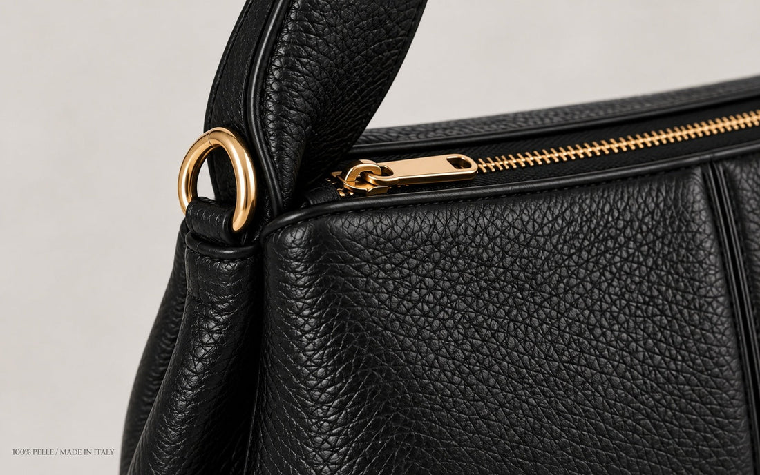 Genuine grained leather, zip and gold ring – Misariva Verona